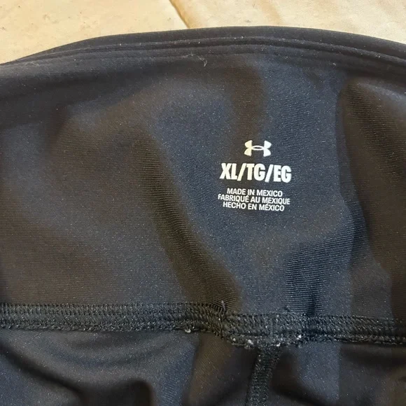 Under Armour Black and Pink Athletic Leggings - Picture 4 of 4